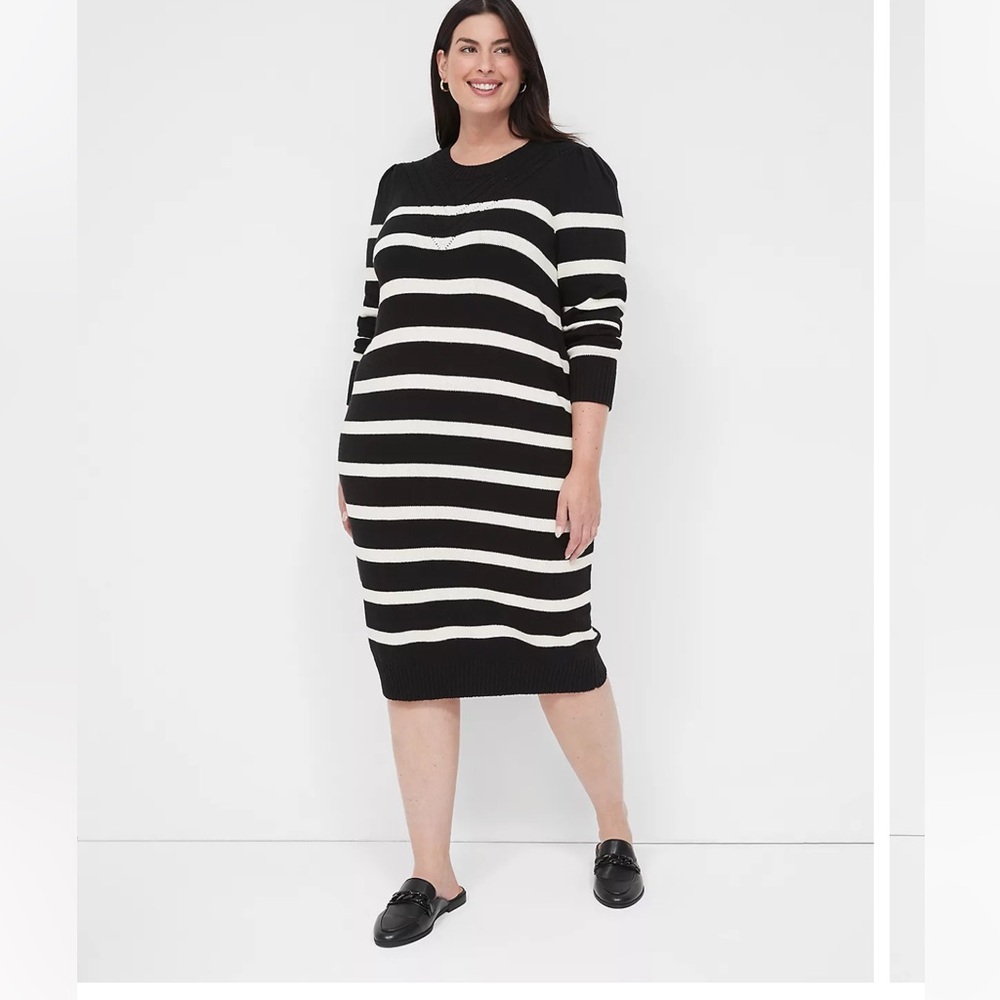 Lane Bryant Long Puff-Sleeve Striped Sweater Dress Size 26/28P BlackWhite Stripe